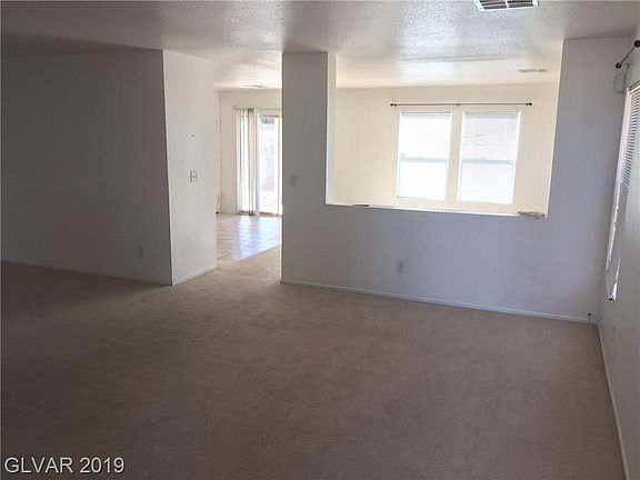 3rd image of 3913 Sage River St