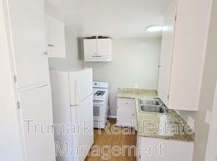 215 W Acacia Ave APT 4, Glendale, CA 91204