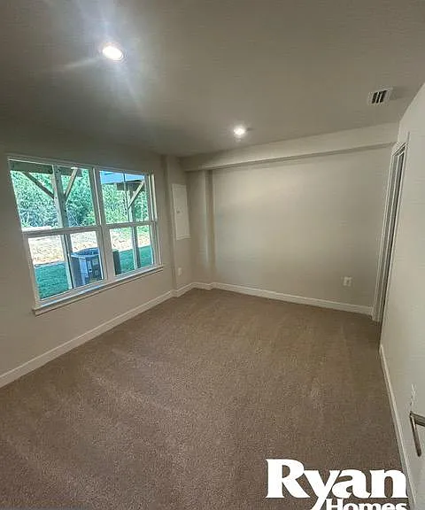 6729 Shelton Ln — Photo 3