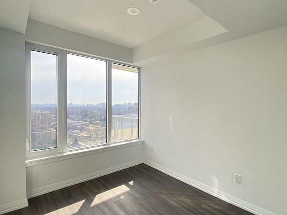 4th image of 75 Canterbury Pl #1916