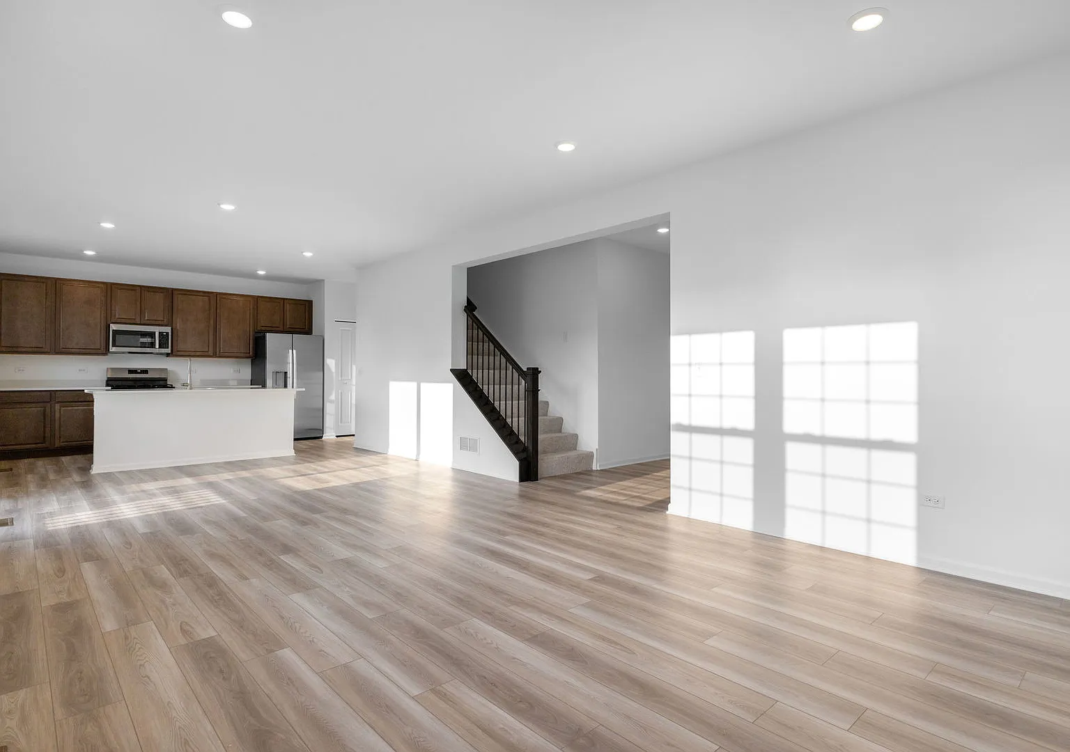 3 bed, 2.5 bath, 2074 sqft, $3,700 — Photo 4