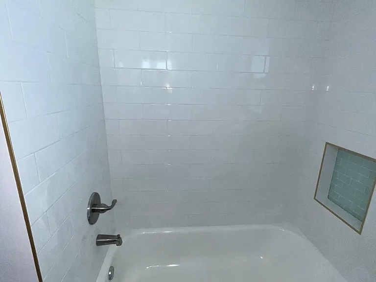 558 Ashlawn Dr — Photo 8