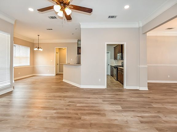 5th image of 106 Stanford