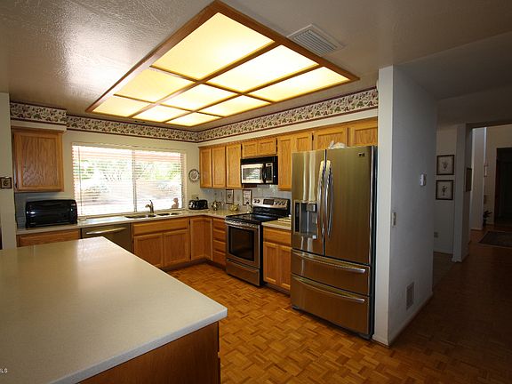 5th image of 5401 E Shaw Butte Dr