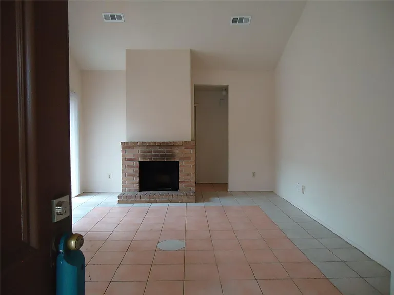 7610 Lemma Dr — Photo 15