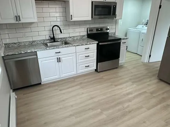 452 Mineral Spring Ave APT 1, Pawtucket, RI 02860