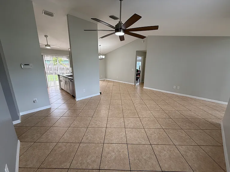 2791 SW Jerico Ln — Photo 5