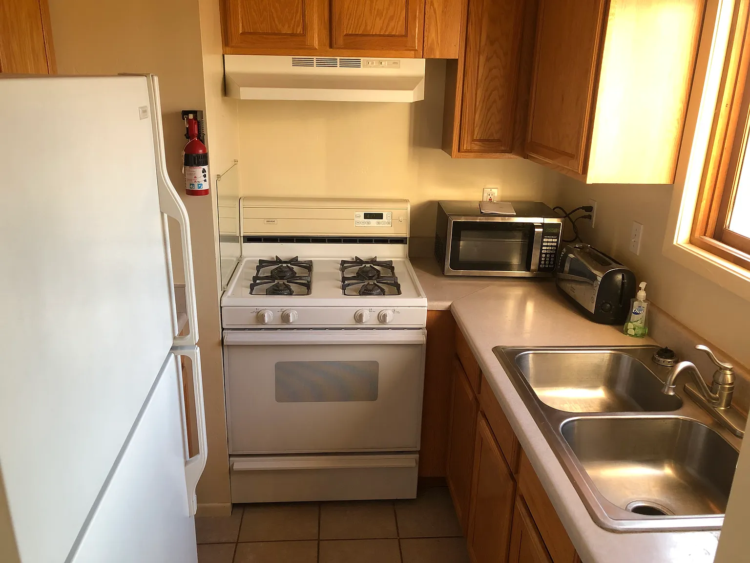 1 bed, 650 sqft, $1,800 — Photo 4