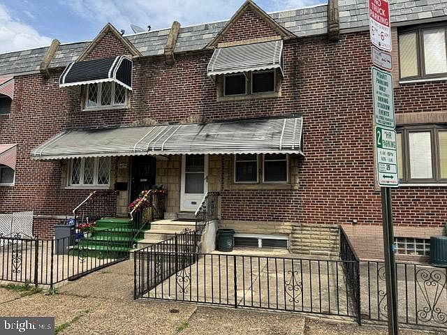 1st image of 2837 S 7th St