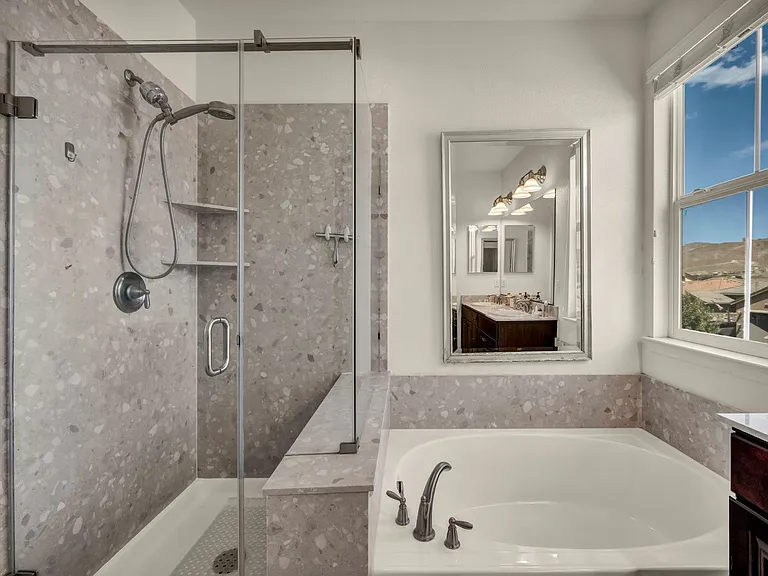 10677 Foxberry Park Dr — Photo 40