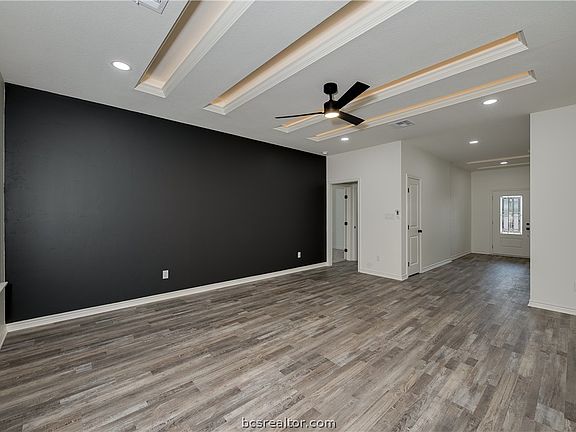 5th image of 2303 White Wing Dr