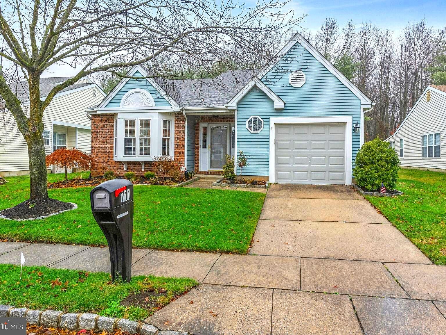711 Cascade Dr N, Mount Laurel, NJ 08054 Zillow