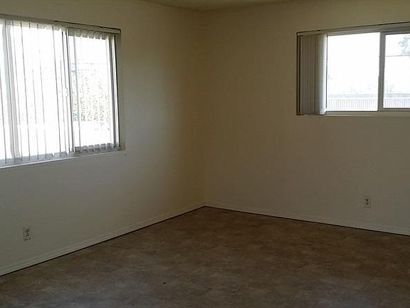4th image of 4495 Bonnie Brae Ave