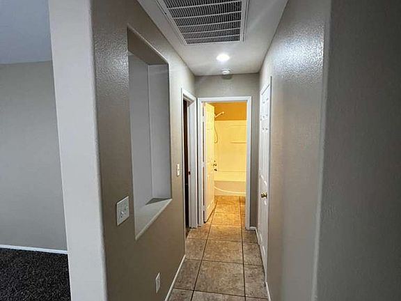 5th image of 11644 Stivali St