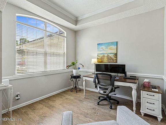 5th image of 7745 SPINDLETREE Court