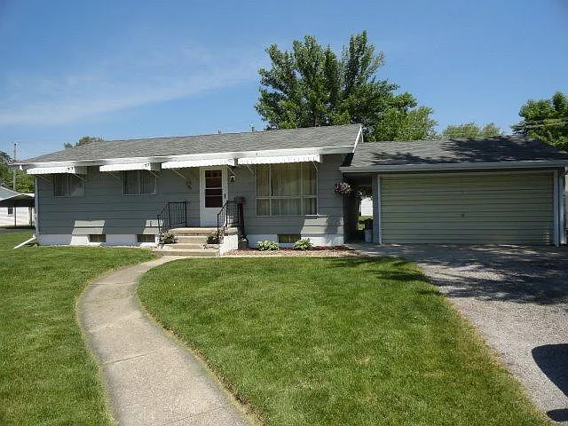 806 W Grove St photo 1