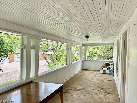 4th image of 8026 Elm St