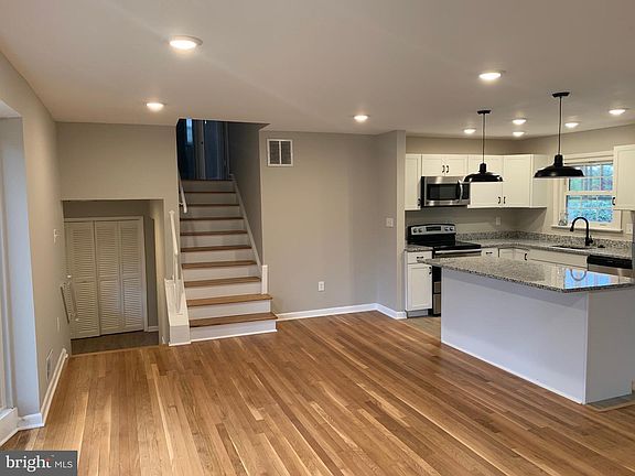 5th image of 6810 Fern Ln