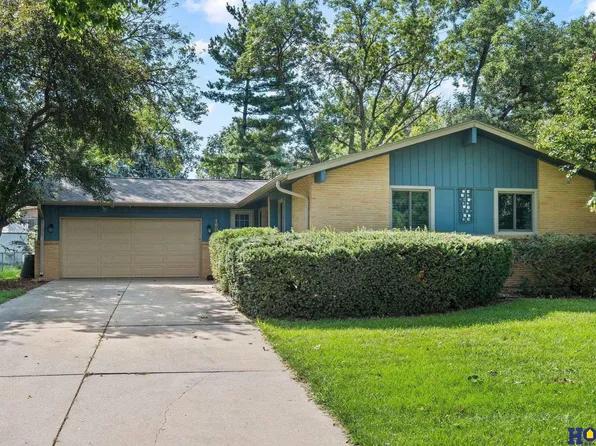 1608 Devoe Dr, Lincoln, NE 68506