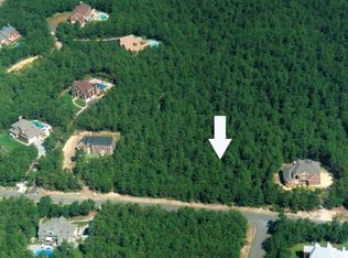 142 Maggie Dr, East Quogue, NY 11942