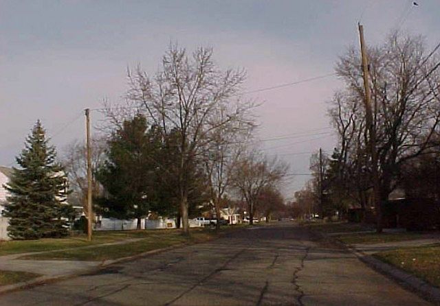 2nd image of 23239 Cunningham Ave