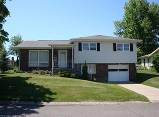 674 Bellaire Dr, Morgantown, WV