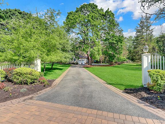 3rd image of 15 Stillwater Road