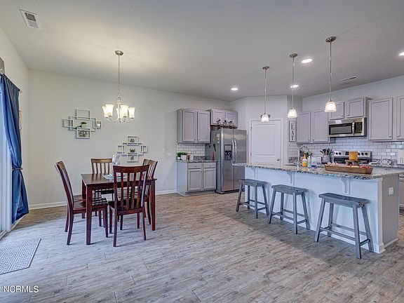 5th image of 9769 Woodriff Cir #26