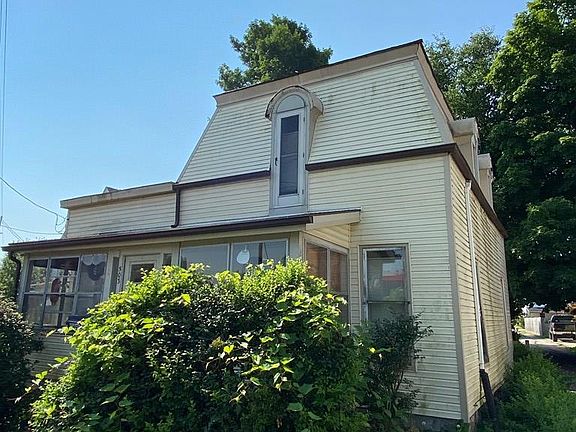2nd image of 503 E Main St