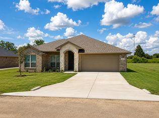 2424 Abigail Ln, Mabank, TX 75147