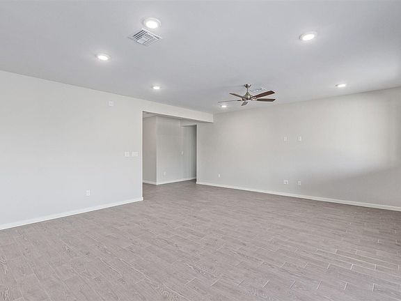 2nd image of 14526 E 42nd Pl