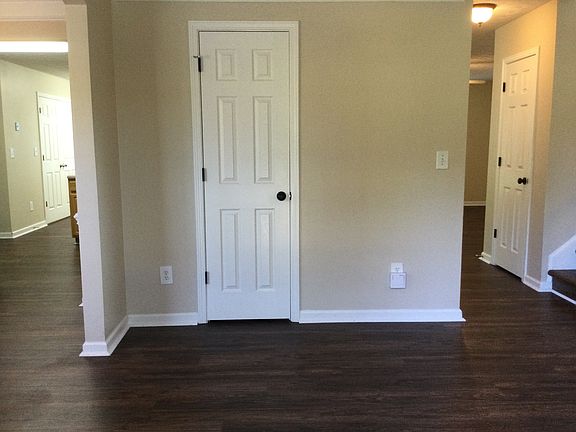 2nd image of 7045 Tanners Creek Dr