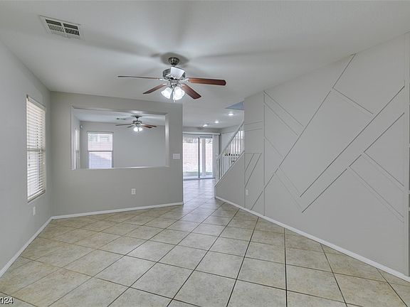 4th image of 108 Lions Den Ave