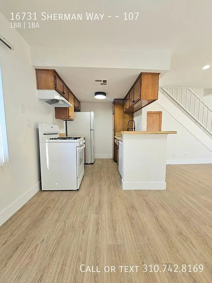 Bright 1BR Townhouse-Style Unit w/ 2 Balconies — Photo 3