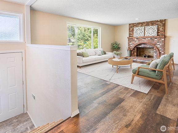 4th image of 26206 143rd Avenue SE