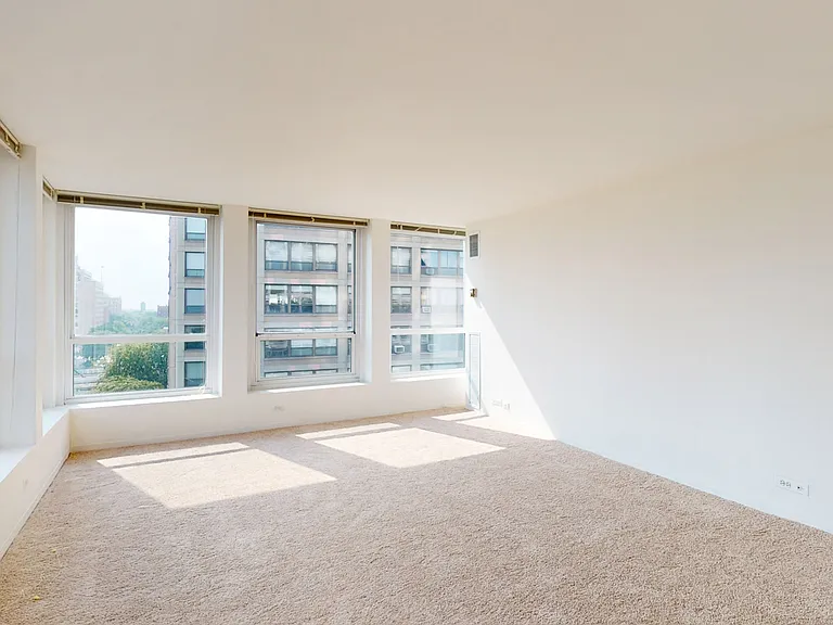 Dining/Living room