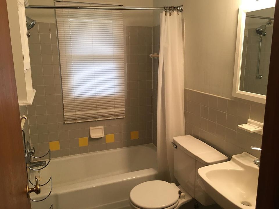 Full bath