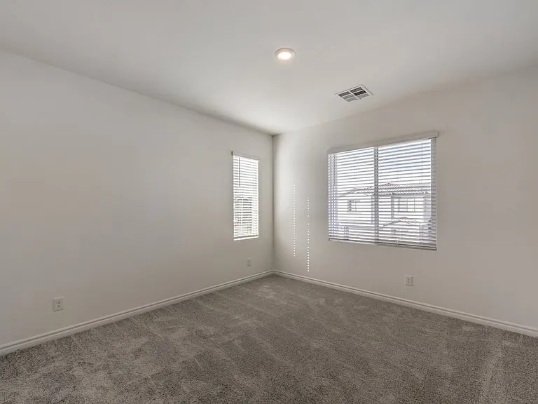 4445 Panoramic View Ave — Photo 30
