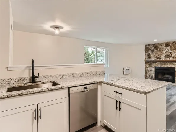 145 S Zang Way #A, Lakewood, CO 80228