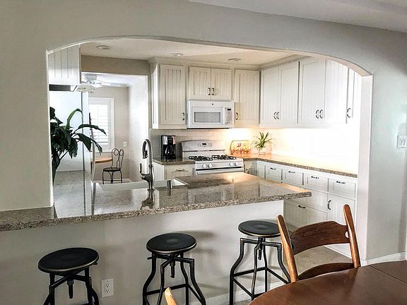 3rd image of 4375 Bonillo Dr