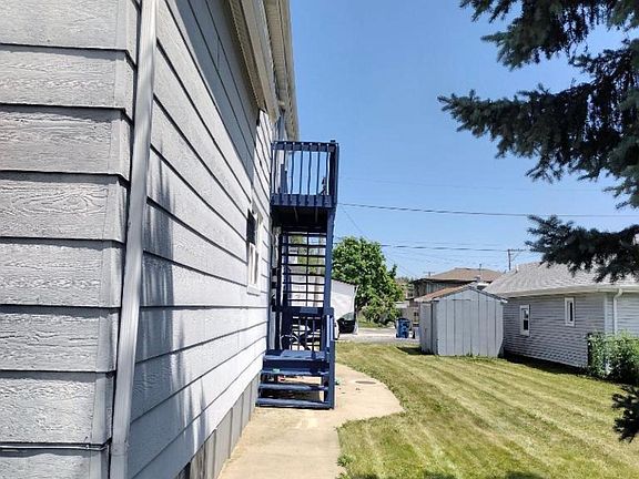 2nd image of 14341 Sherman Ave #1F
