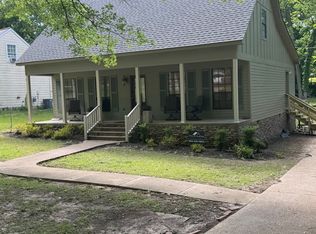 128 Cedar Ln, Starkville, MS 39759