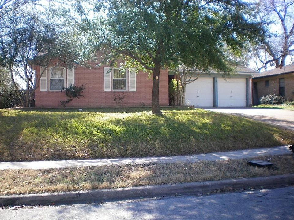 1st image of 128 E Vilbig St