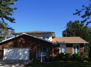 604 S East St, Gardner, IL 60424