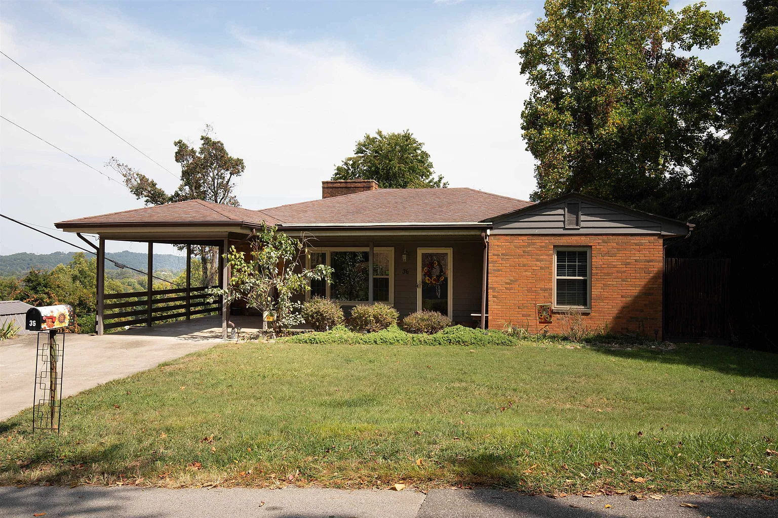 36 Kings Hwy photo 1