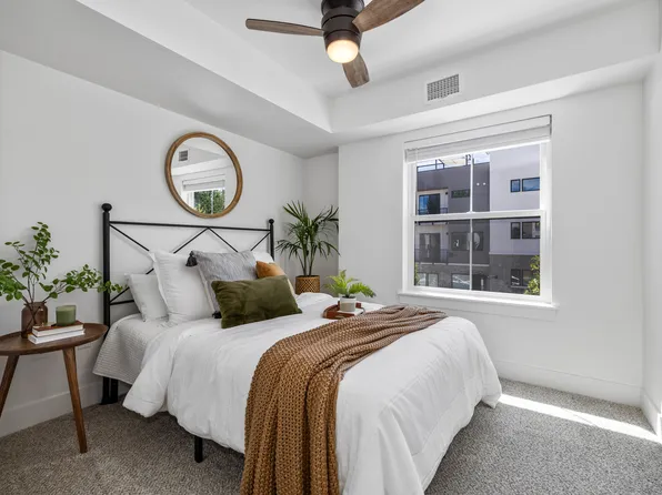 27th Street Crossing