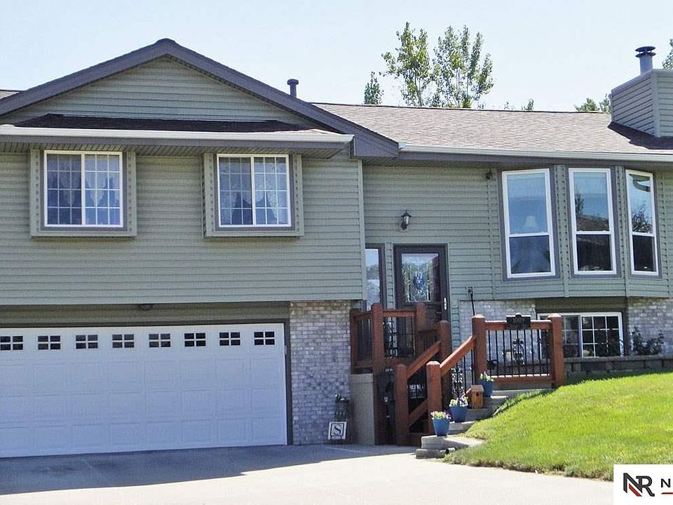 1st image of 1009 Grenoble Dr
