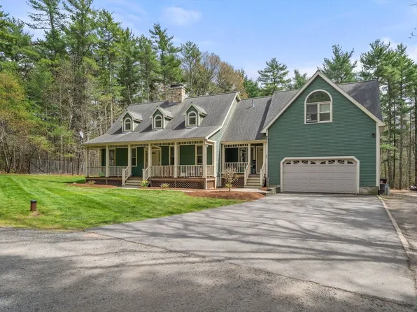 77 Thomas St, Middleboro, MA 02346