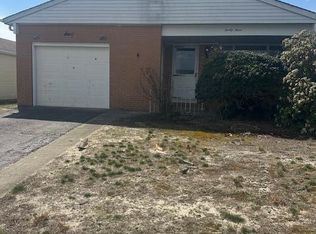 23 Longdenville Street, Toms River, NJ 08757