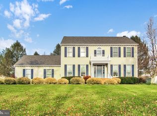 2 Country Manor Ln, New Freedom, PA 17349
